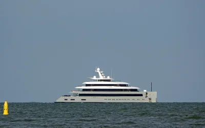 Moonrise (100m, Feadship 2020) underway